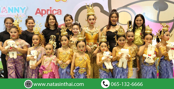 งานแสดง12 พย 60 ของเด็กๆ ร้องเพลง รำไทย ในงาน BABY KIDS BESTBUY  เรียนกับเรามีเวทีมากมายให้เด็กได้แสดงจริง​
