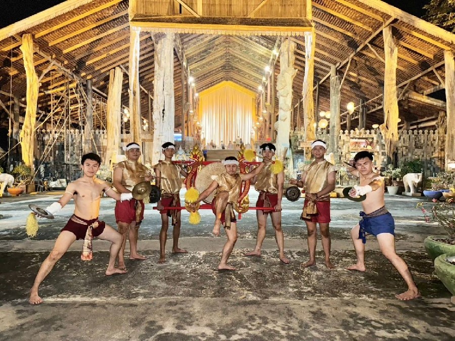 งานแสดงวันนี้ วู้ดแลนด์เมืองไม้