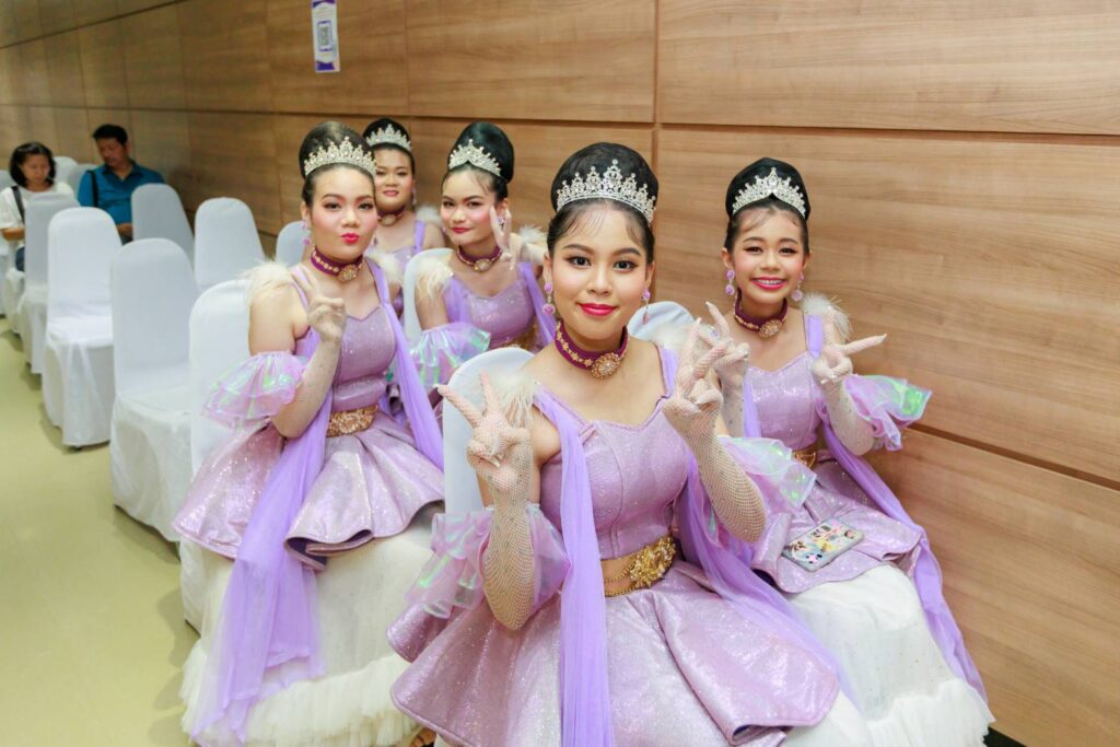 แสดงจินตลีลาเทิดพระเกียรติองค์พระราชินี ช่อง NBT (ช่อง 11)