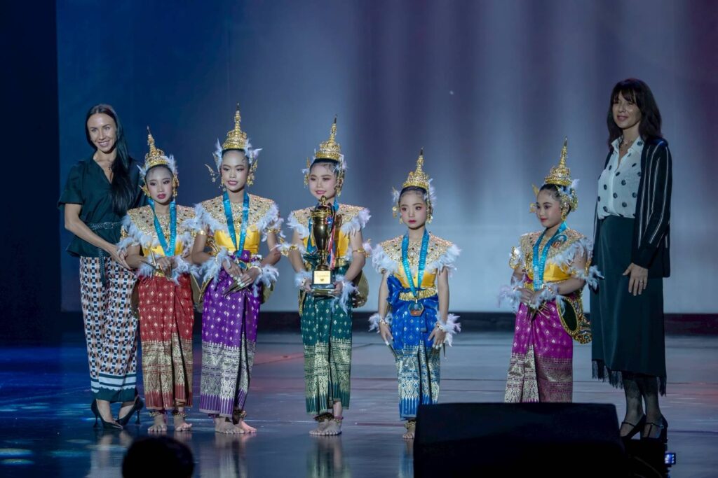 อันดับ1 Asia Students Art Festival 2026 ชุดกินรี