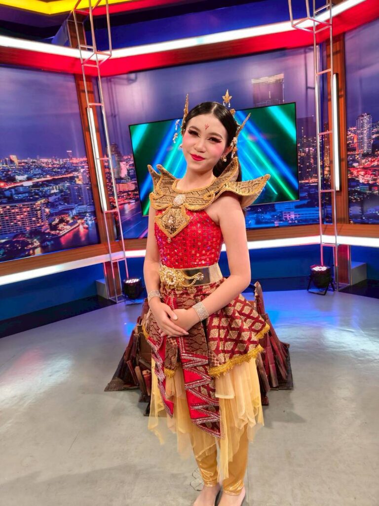 แสดงความยินดีกับน้องใจใส ด้วยคะ สอบติด โรงเรียนสาธิต